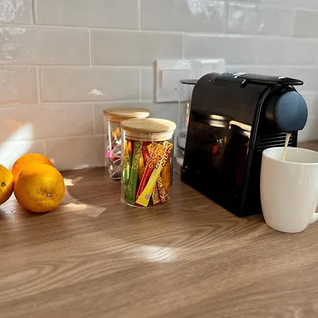 Modern Two Bedroom 2025- Renovated With Pool アパート