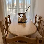 Modern Two Bedroom 2025- Renovated With Pool