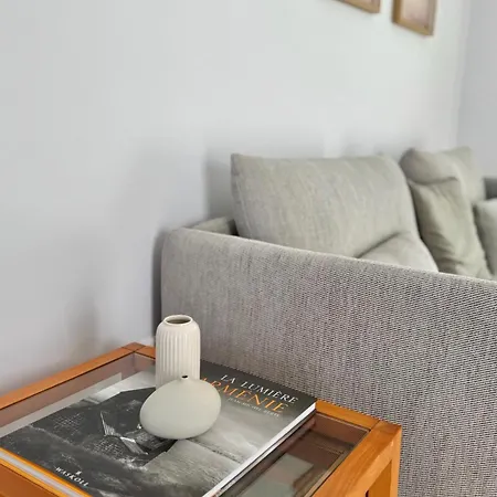 Modern Two Bedroom 2025- Renovated With Pool