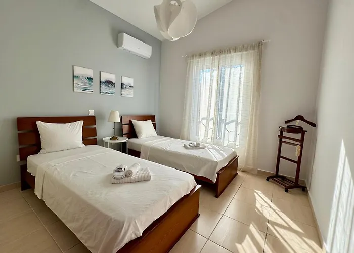 Modern Two Bedroom 2025- Renovated With Pool Pafos